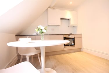 1 bed flat, Dean Street, City Centre, Newcastle, NE11PG - Image 2